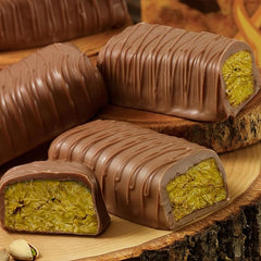 Dubai Pistachio Knafeh Chocolate Bar – Belgian Milk Chocolate Delight (190g)